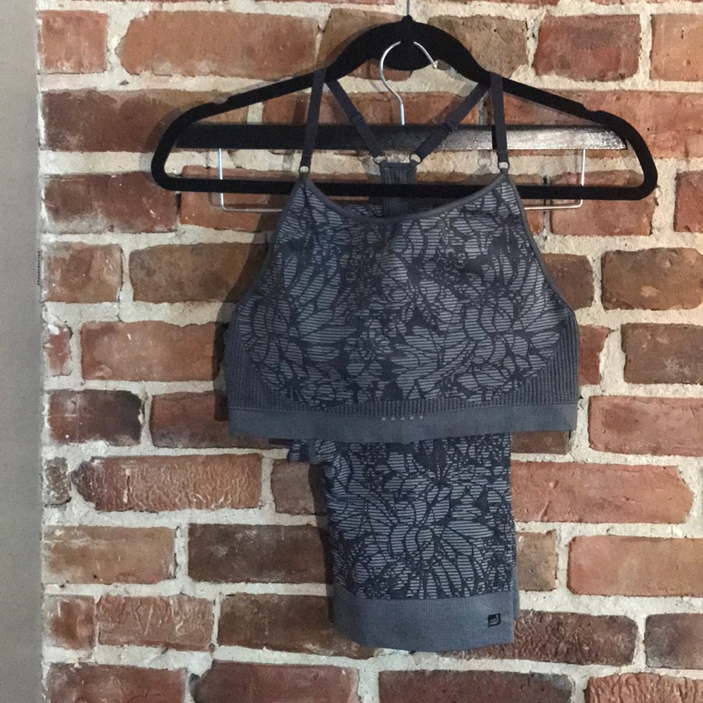 Fabletics workout set